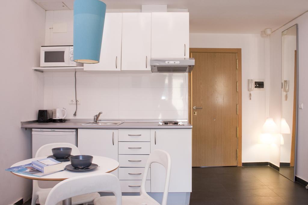 Na Jordana Apartments Valencia Room photo